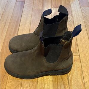 Soft Moc Brown Chelsea Suede Boots - Women's Blundstone Style